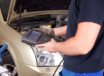 auto computer diagnostics and check engine light service in SE Portland and Clackamas Oregon by River City Transmissions